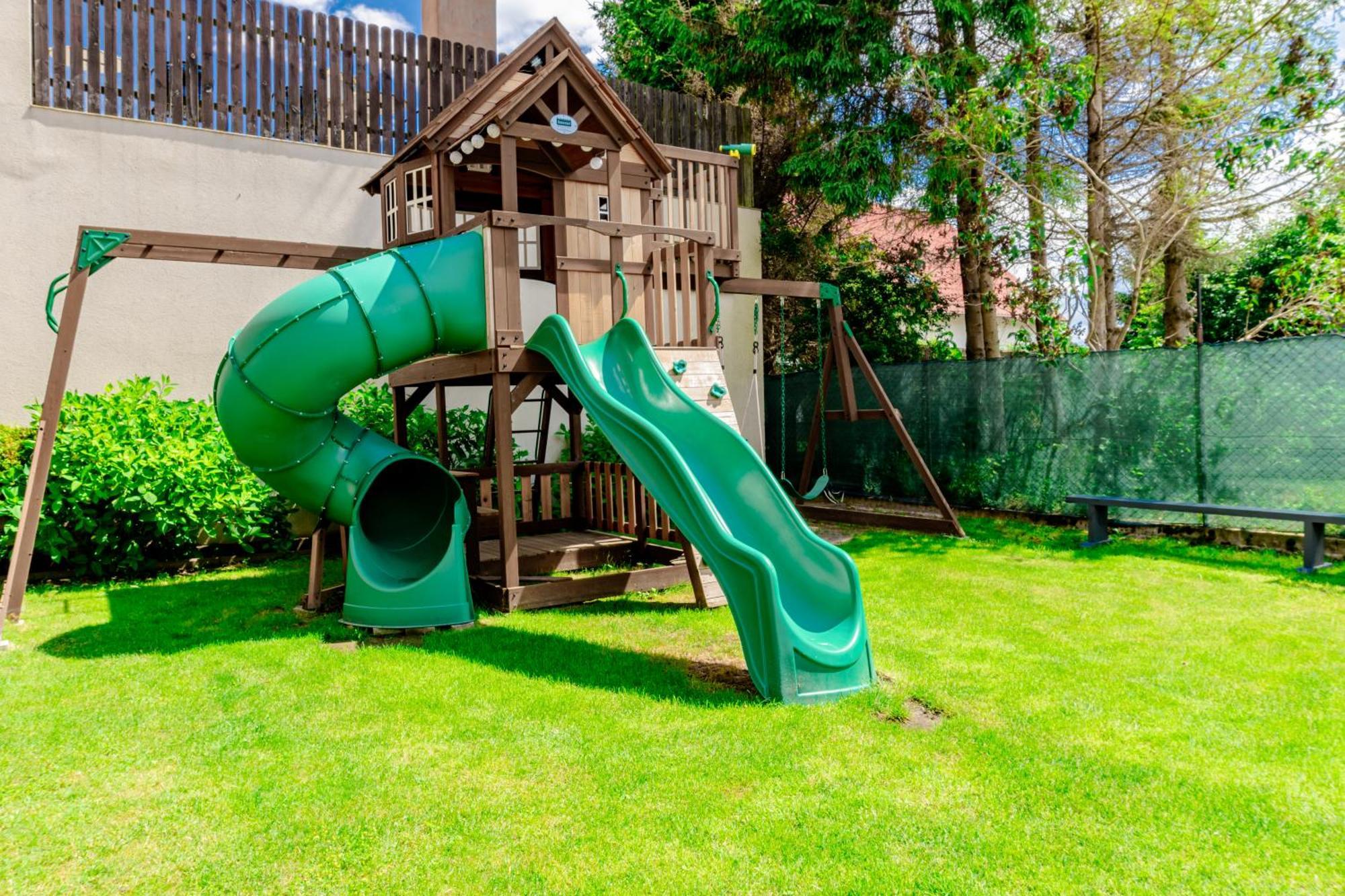 Pokoje Goscinne Raf-Tur - Sala Zabaw, Grill - Idealny Dla Rodzin Z Dziecmi Ostrowo  Exterior foto